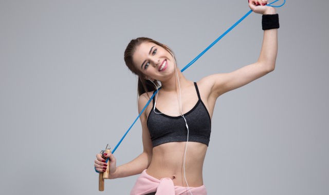 跳绳减肥的正确方法 跳绳瘦全身不粗腿的正确方法