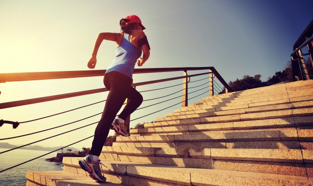 爬楼梯能减肥吗 爬楼梯減肥燃脂效果比健走好3倍