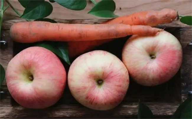 不同颜色的水果营养功效不同比如这些果蔬